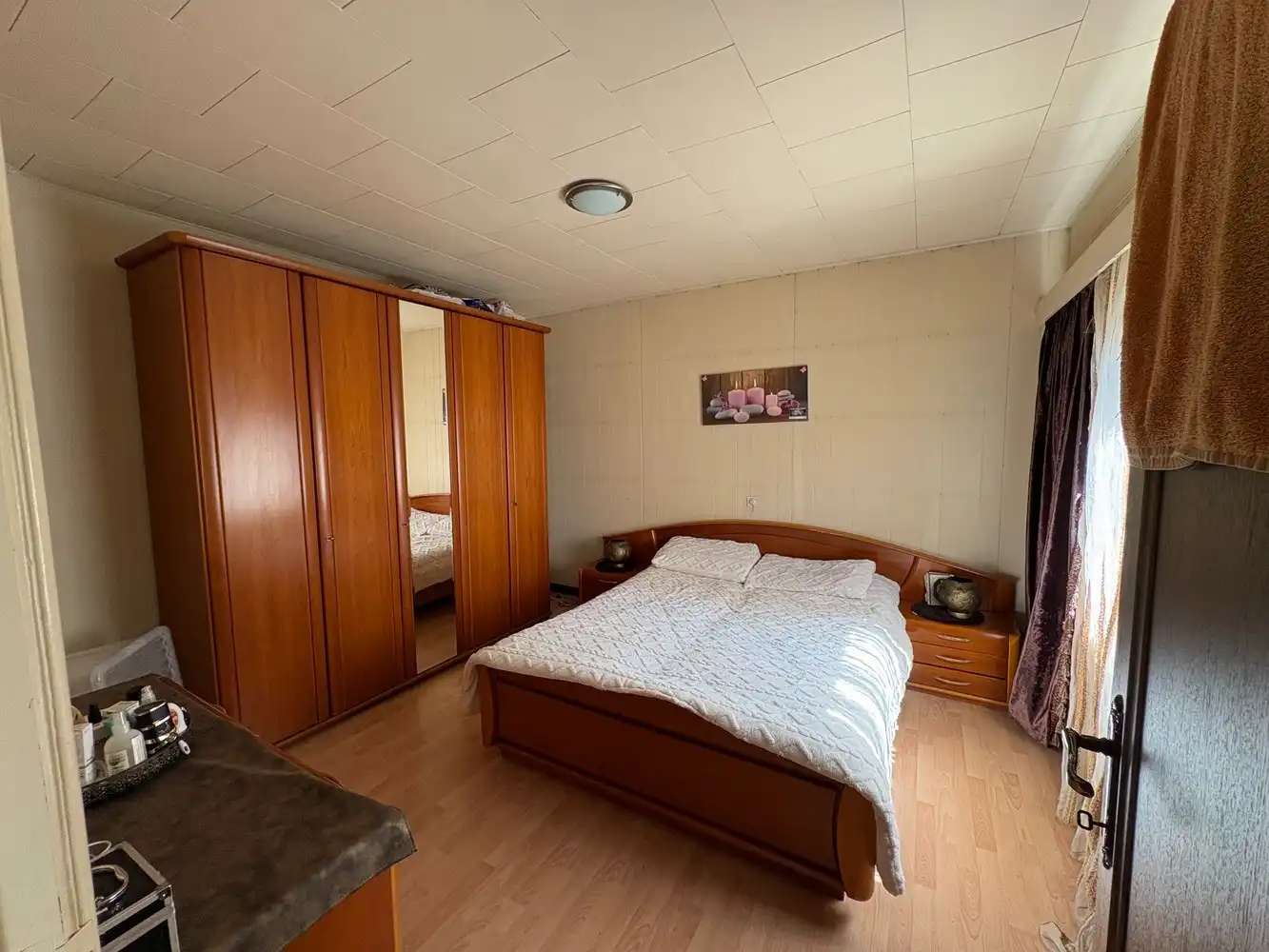 Goed gelegen ruime woning met 4 slk op mooi perceel van 9a30ca foto 12