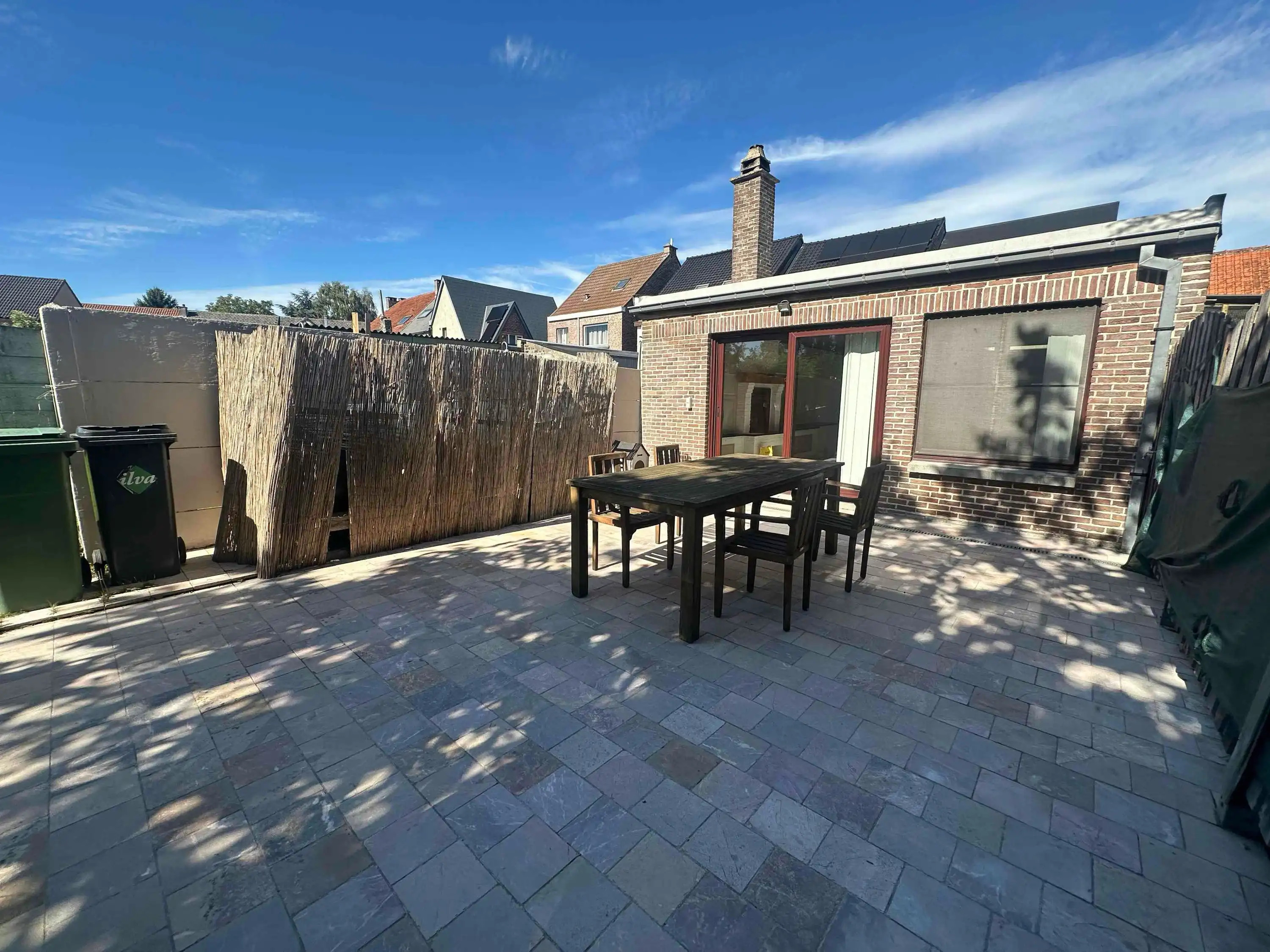 Rustig gelegen woning met 3 slaapkamers, garage en tuin foto 7