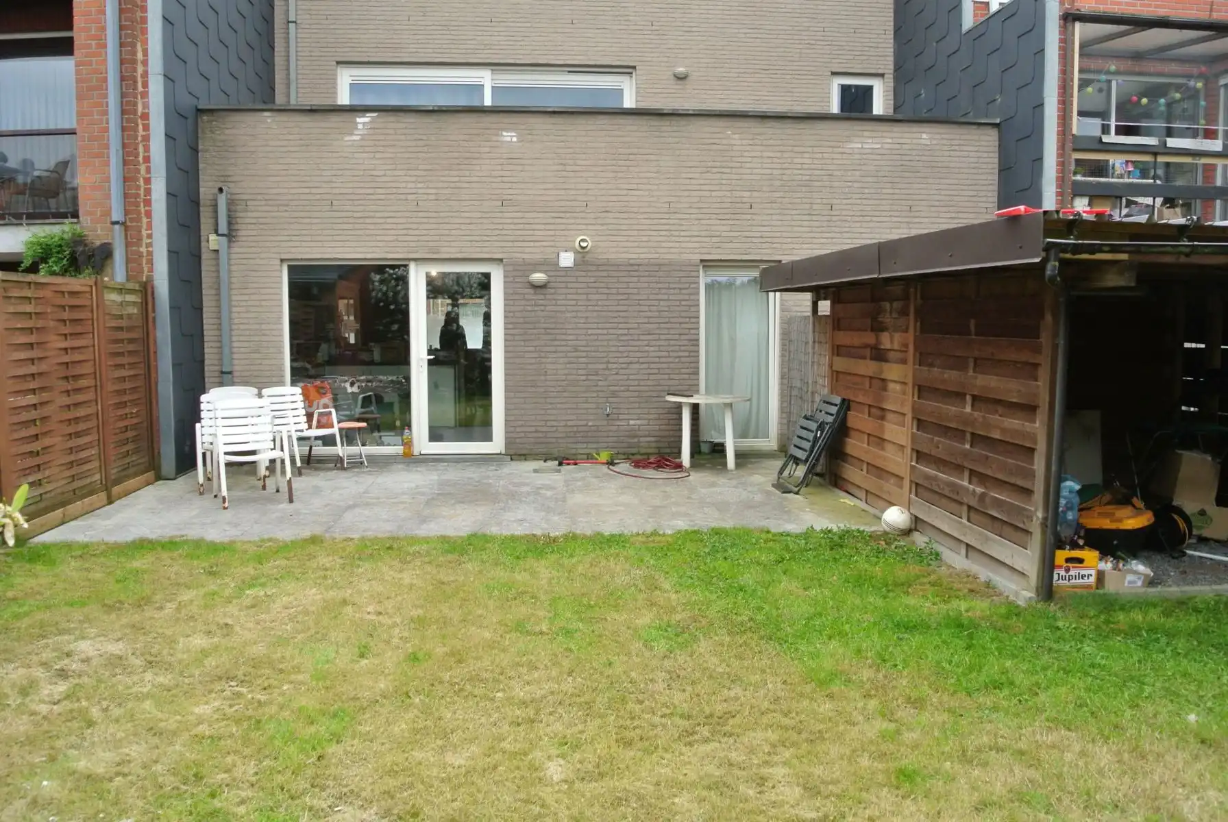 Gezellige gelijkvloers appartement  met 2 slaapkamers + terras en tuintje foto 16