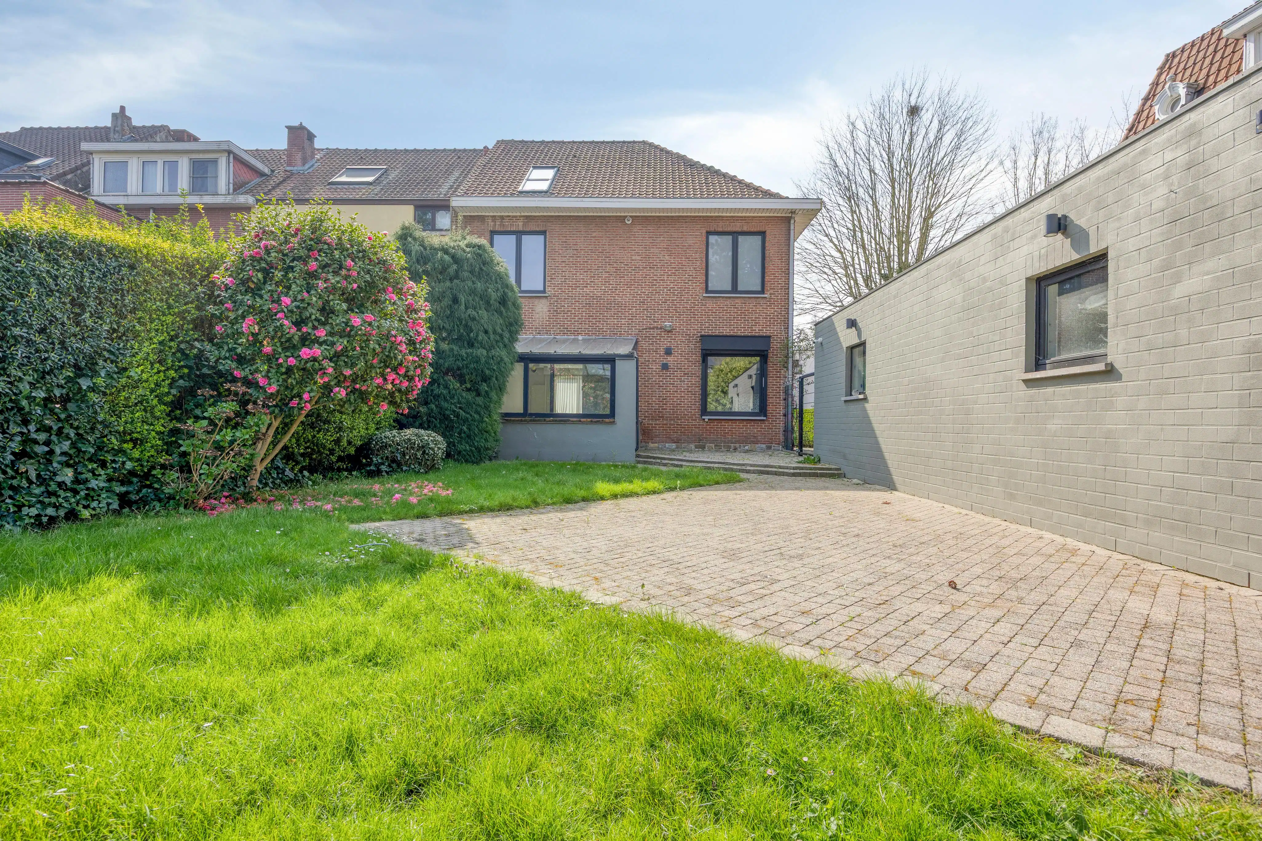 Driegevel huis met 4 slaapkamers, garage en tuin in Wemmel  foto 25