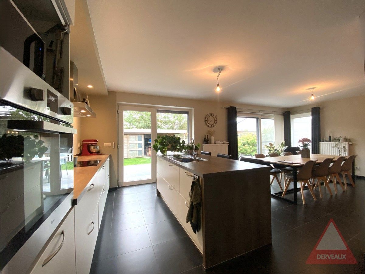 Moorslede – Instapklare woning met carport en tuin foto 9