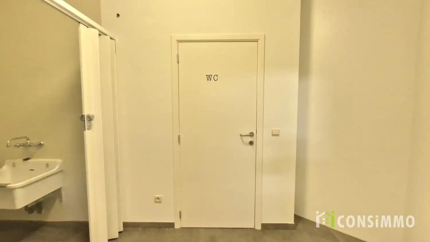 Woonst met handelspand op centrale ligging in Genk-Bret foto 30