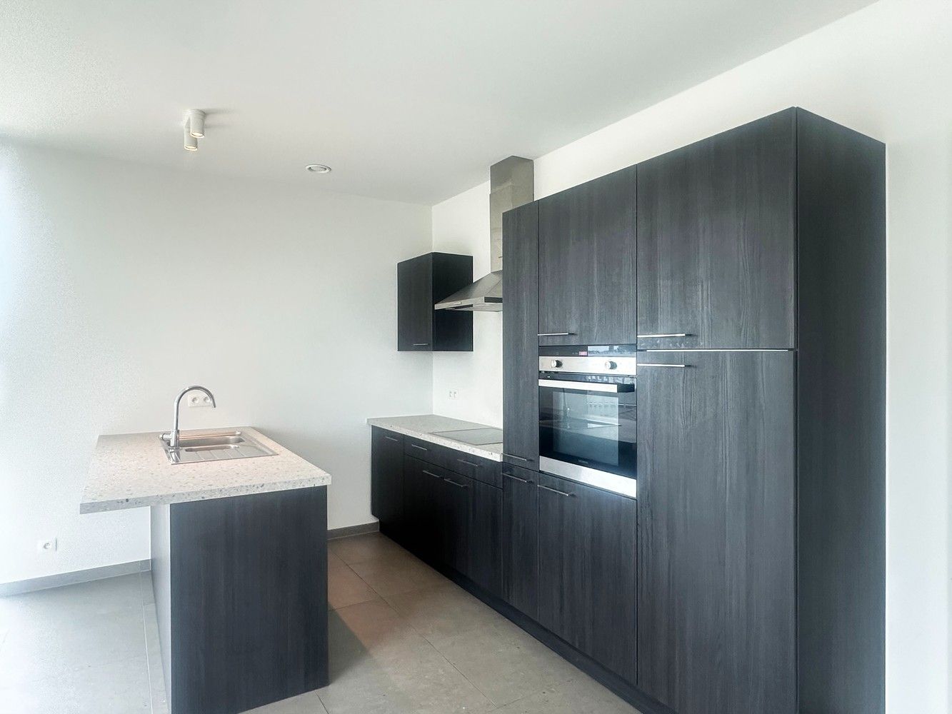 Zeer knap BEN nieuwbouwappartement op de 5de verdieping met fantastisch zicht op de Rupel! foto 4