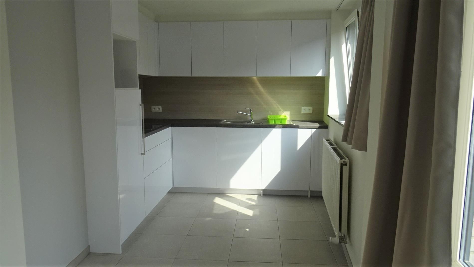 In centrum gelegen app met 2 slpks en terras! foto 5