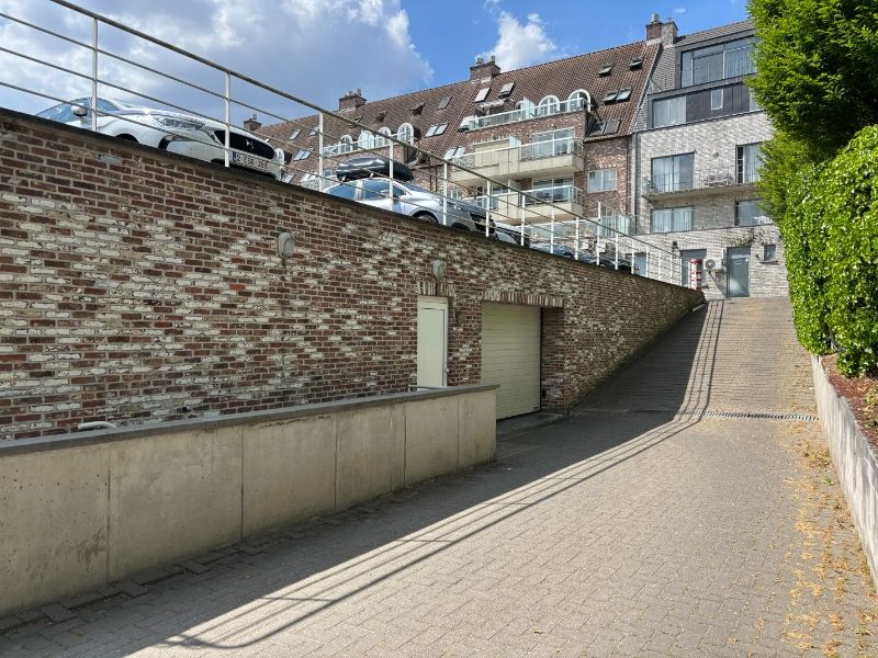 Appartement met terras foto 18