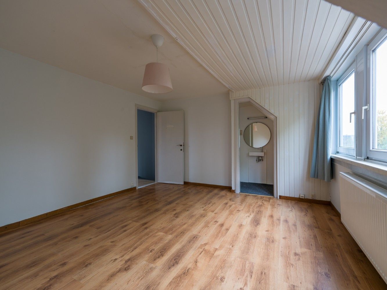 Ruime, instapklare woning met 4 slpk., inpandige garage en tuin foto 26