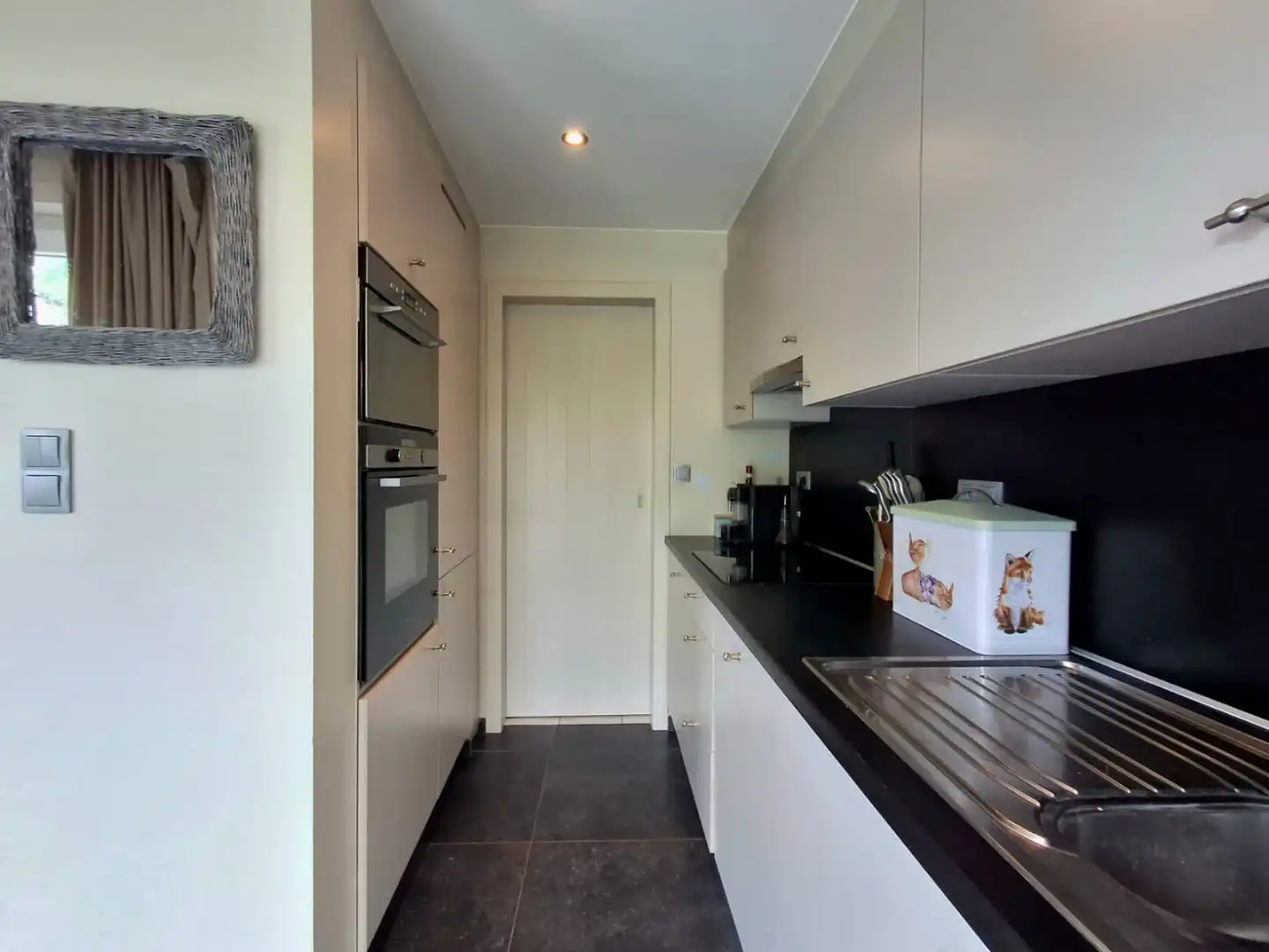 GERENOVEERDE GEZINSWONING MET 3 SLAAPKAMERS EN GARAGE IN HARTJE RUISELEDE foto 5