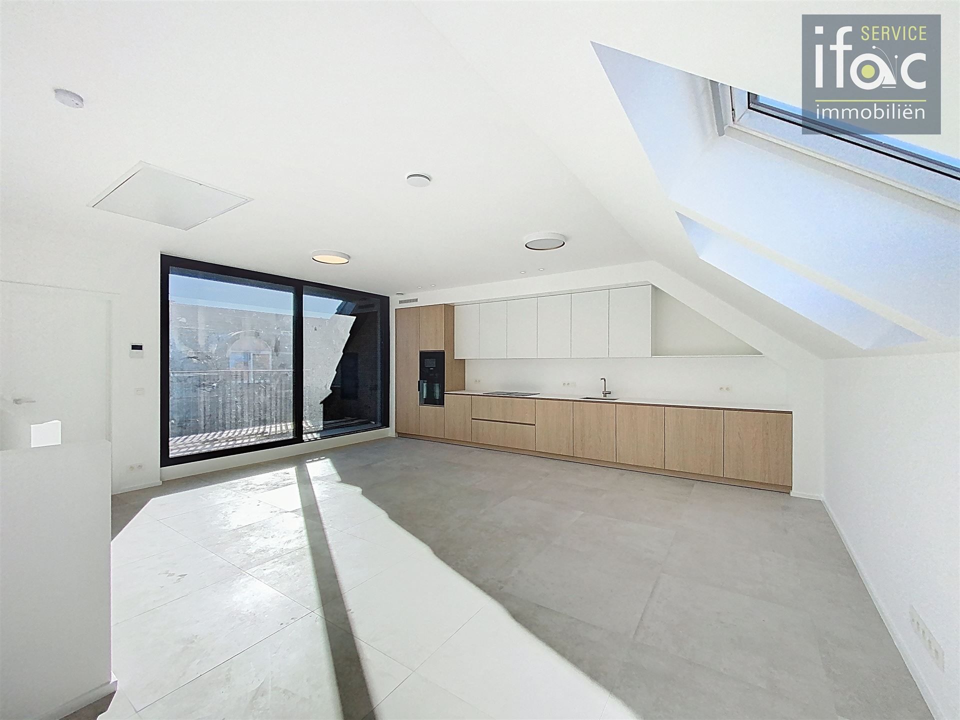 Nieuwbouwappartement met 3 slaapkamers foto 3