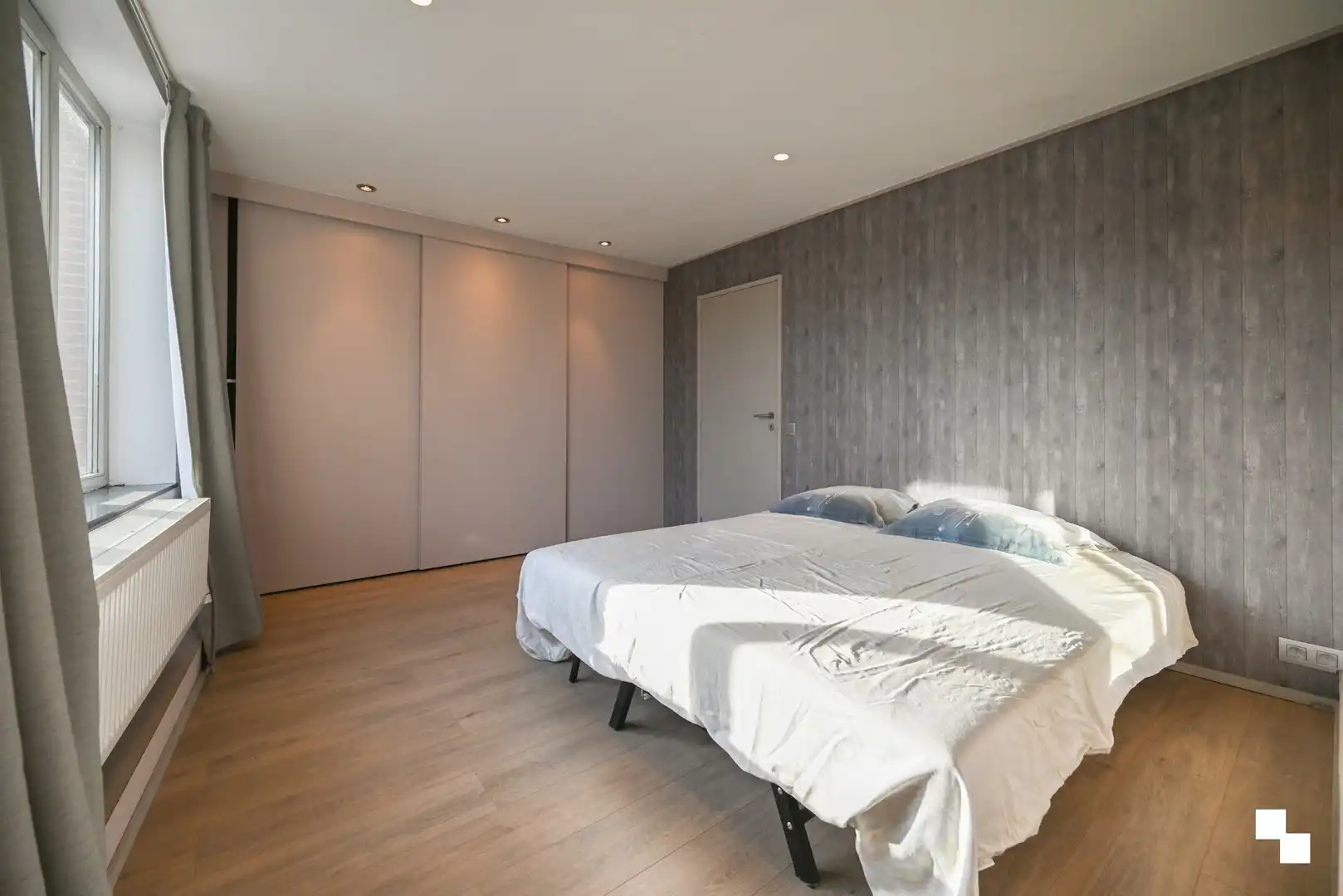 Karaktervolle woning met handelsruimte nabij het centrum van Izegem foto 27