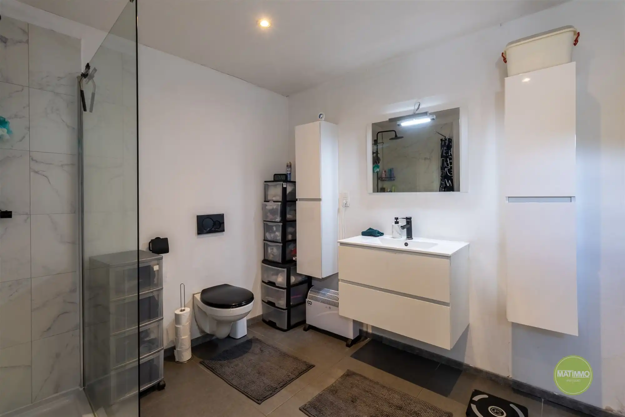 Instapklare starterswoning met 3 slaapkamers en tuin in Mol foto 10
