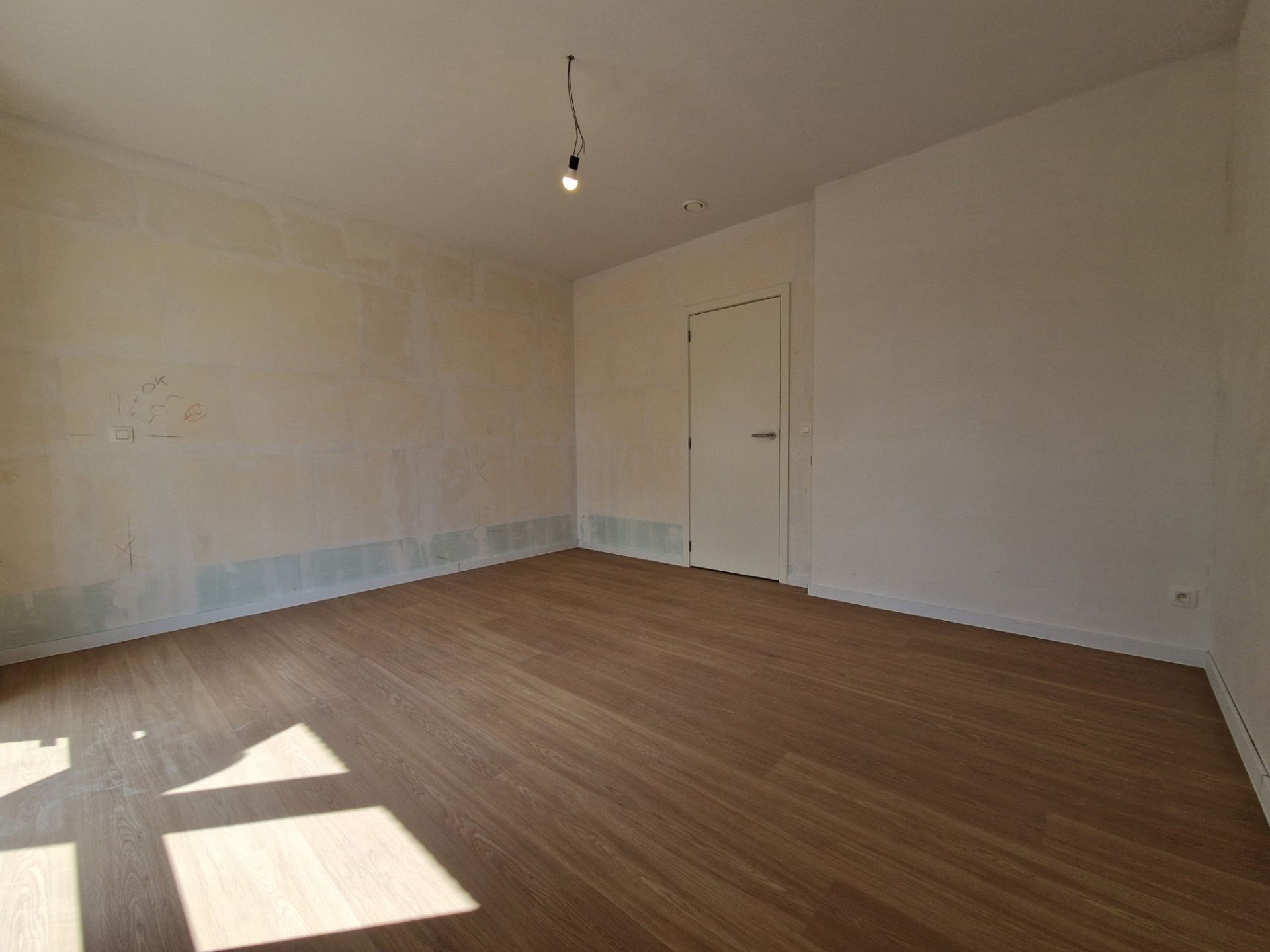 Energiezuining nieuwbouwappartement met twee slaapkamers foto 3