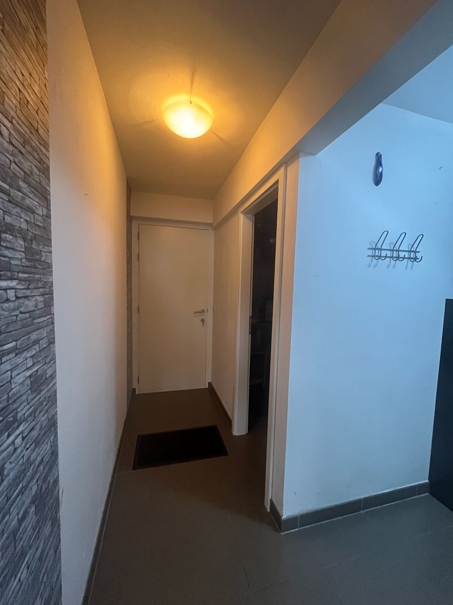 appartement met 2 slpk en autostaanplaats nabij centrum foto 4