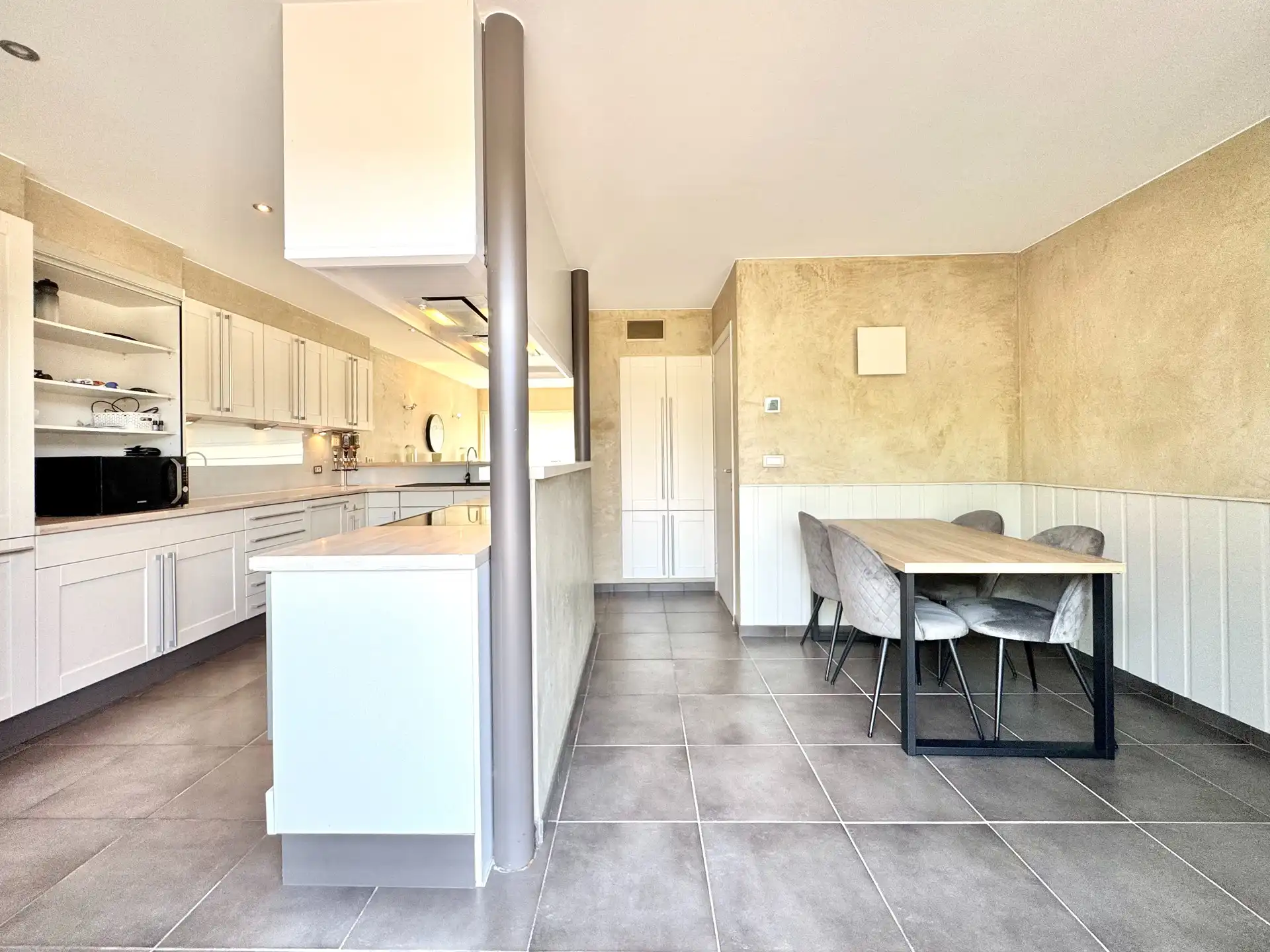 HALFOPEN WONING MET BIJGEBOUW|3 KAMERS|TUIN|440 M² foto 9