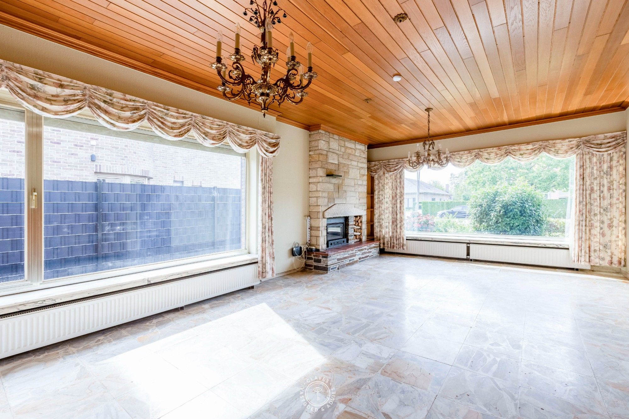 Praktische bungalow met werkplaats en weiland van 3.059 m² foto 6