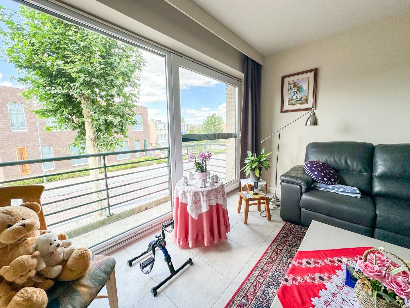 ruim en lichtrijk 2-slaapkamerappartement met ruim terras foto 4