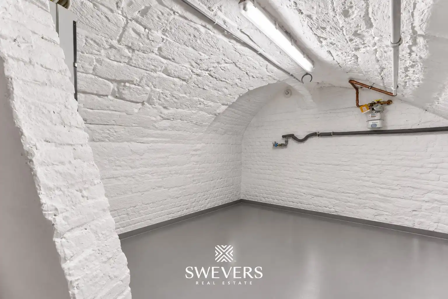 Instapklare woning in het hartje van Sint-Truiden foto 25