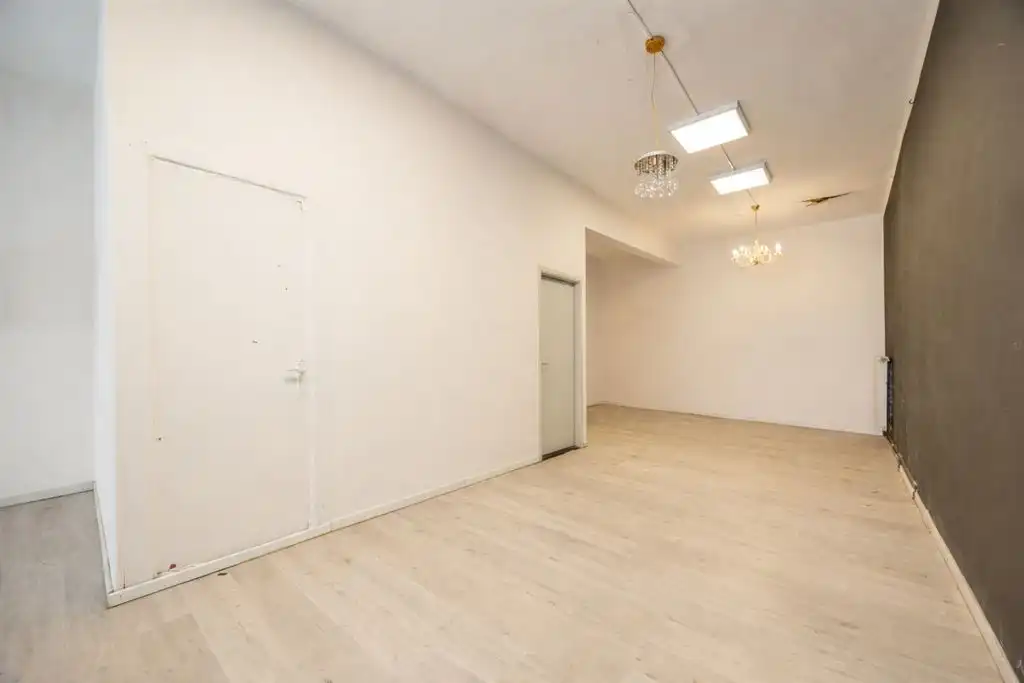 Ruime Handelsgelijkvloers met grote visibiliteit foto 2