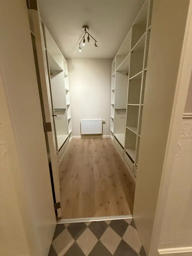 Prachtig, instapklaar energiezuinig appartement met 3 slaapkamers, terras en tuin te Bocholt. foto 13
