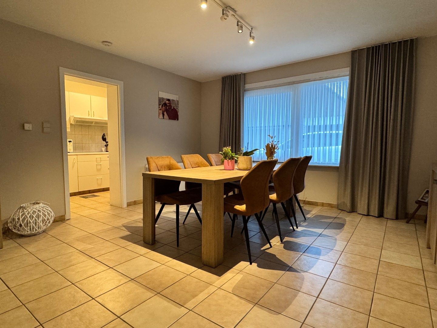 Gelijkvloers appartement met 2 slaapkamers en garage te Aartrijke foto 2