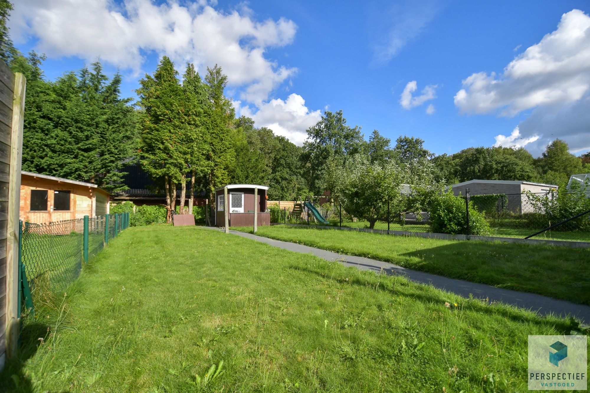 GOED gelegen te renoveren woning met grote garage/atelier en tuin, gelegen aan het centrum van Sint-Andries. foto 4