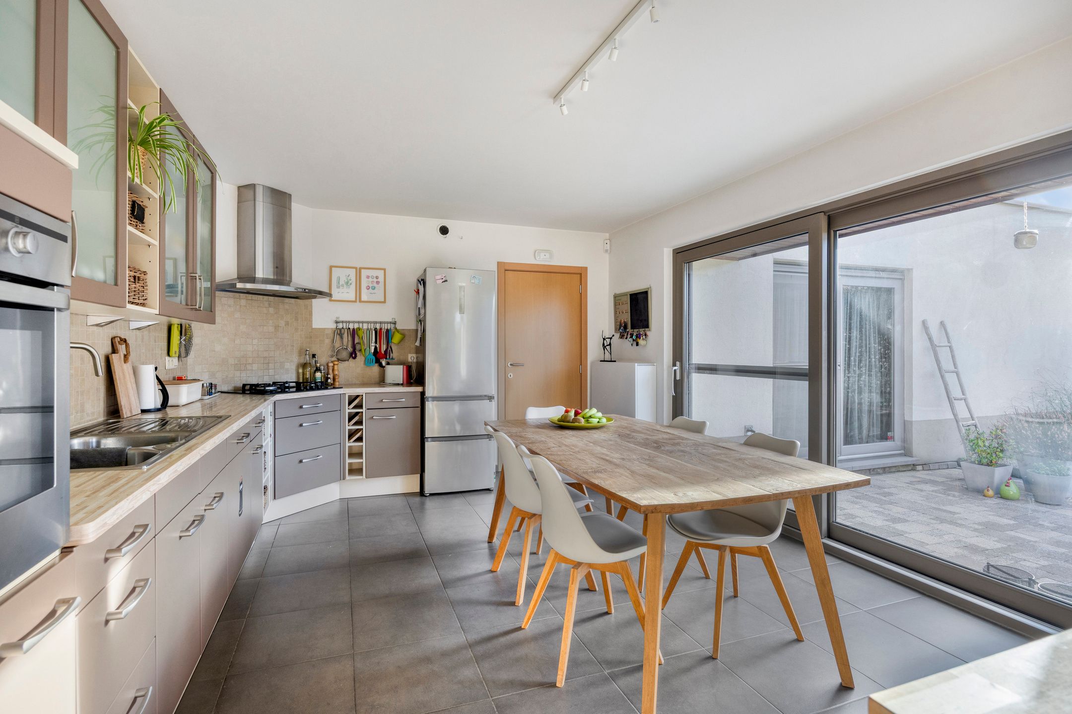 Villa met 4 slaapkamers en 2 badkamers op rustige locatie foto 7