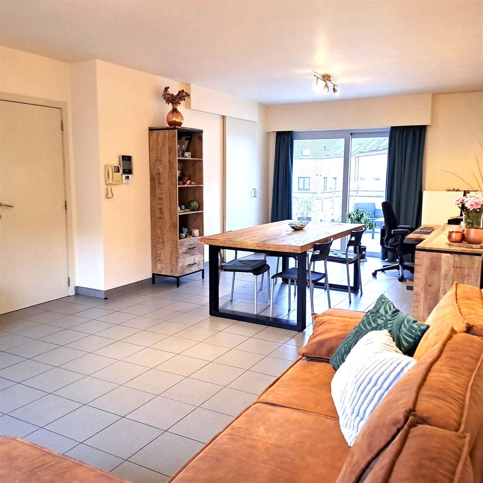 TE HUUR: Duplex-appartement met 3 slaapkamers in Heusden! foto 3