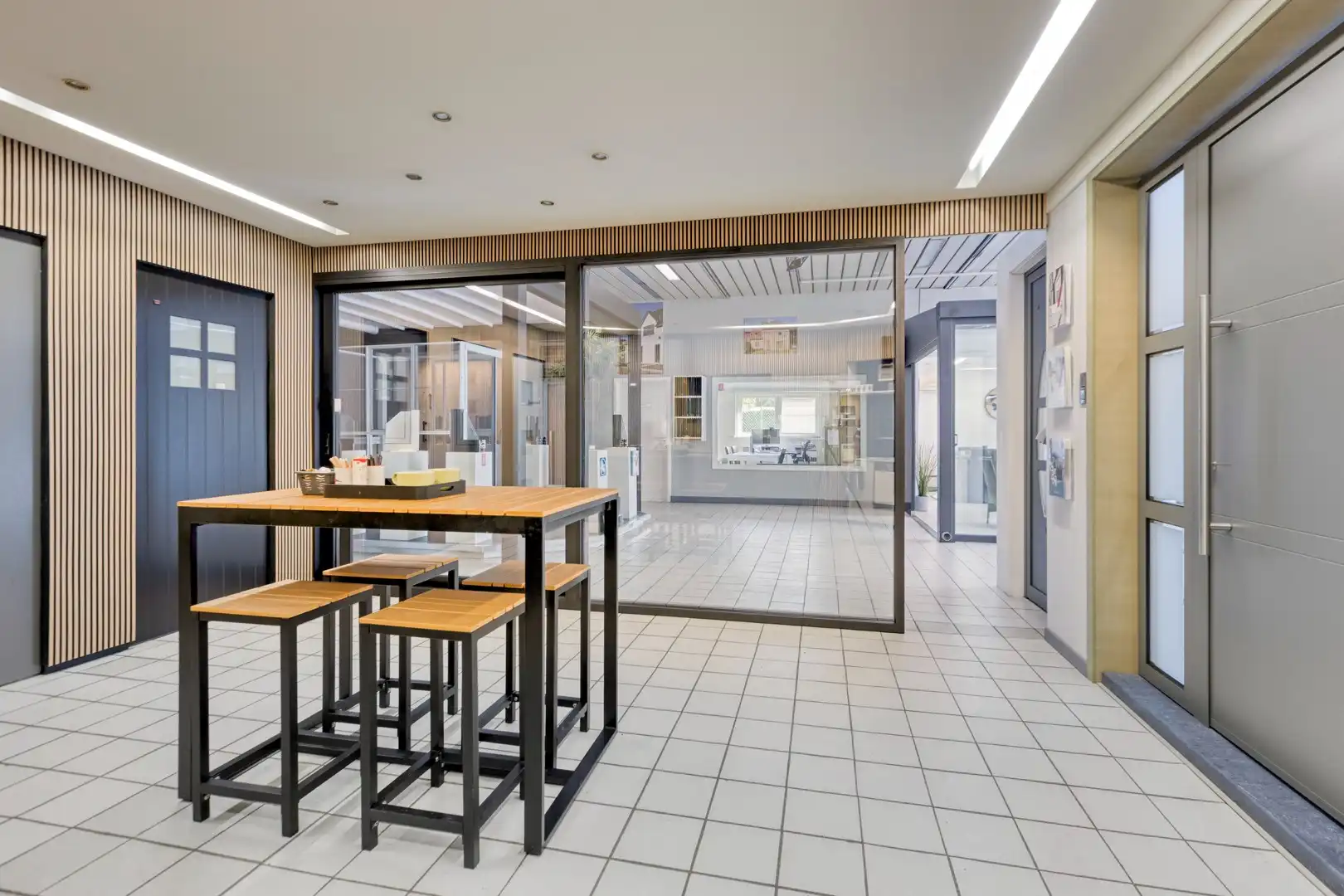 TE HUUR: Handelspand op toplocatie Hasseltweg foto 47