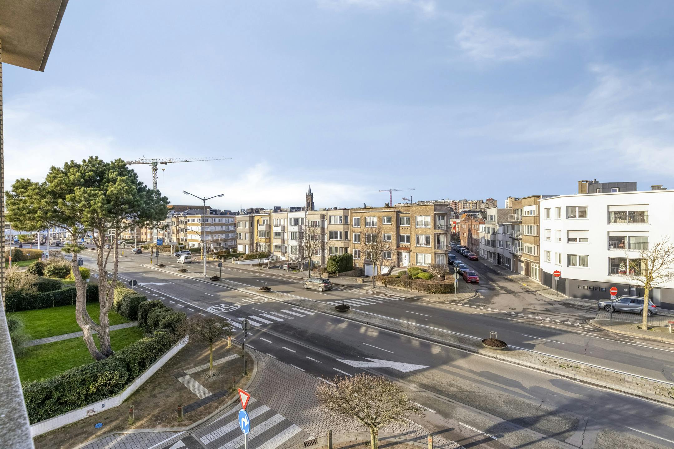 Te renoveren opbrengsteigendom te koop in Blankenberge foto 14