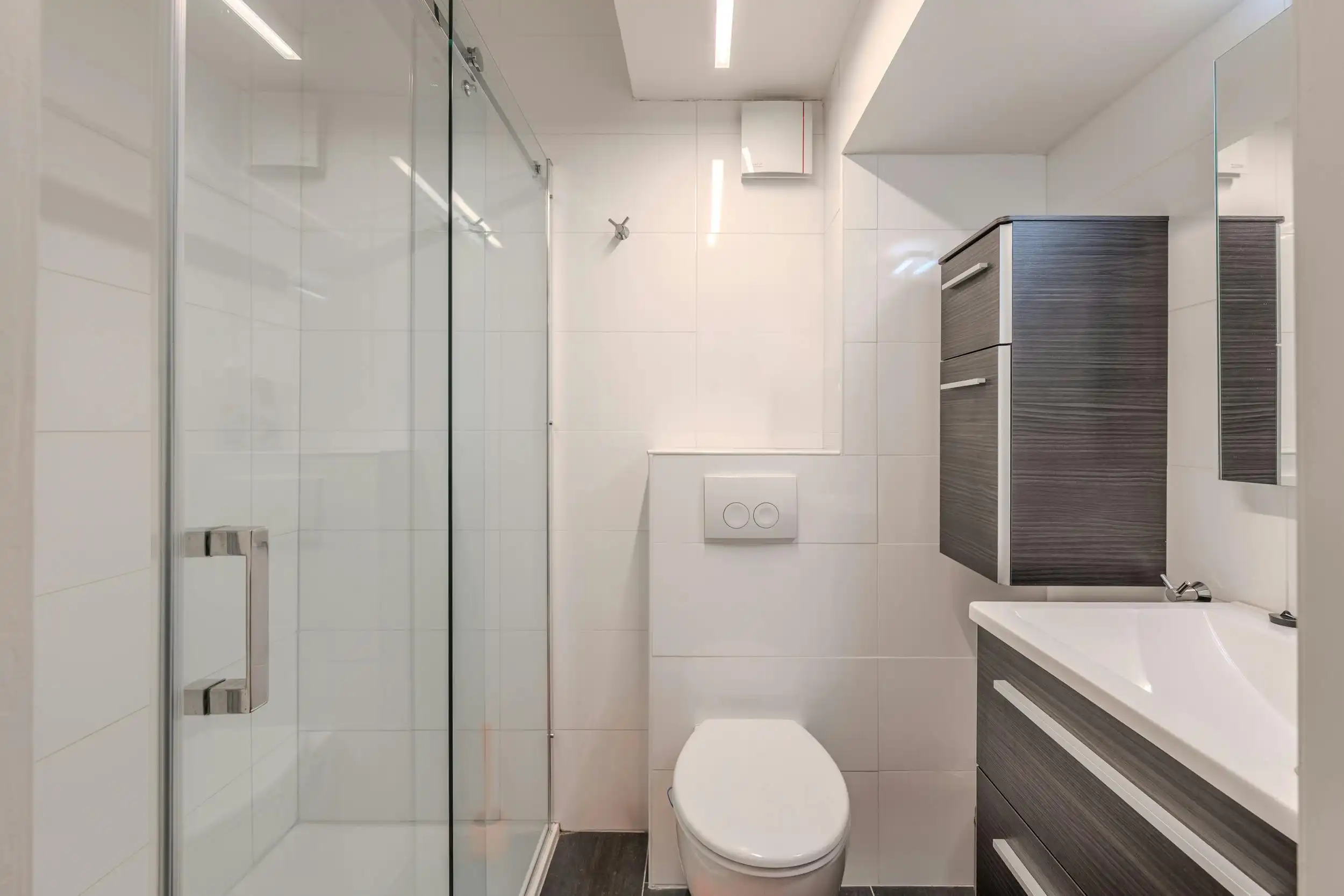 Verzorgd 2 slaapkamer appartement te koop te Oostende  foto 8