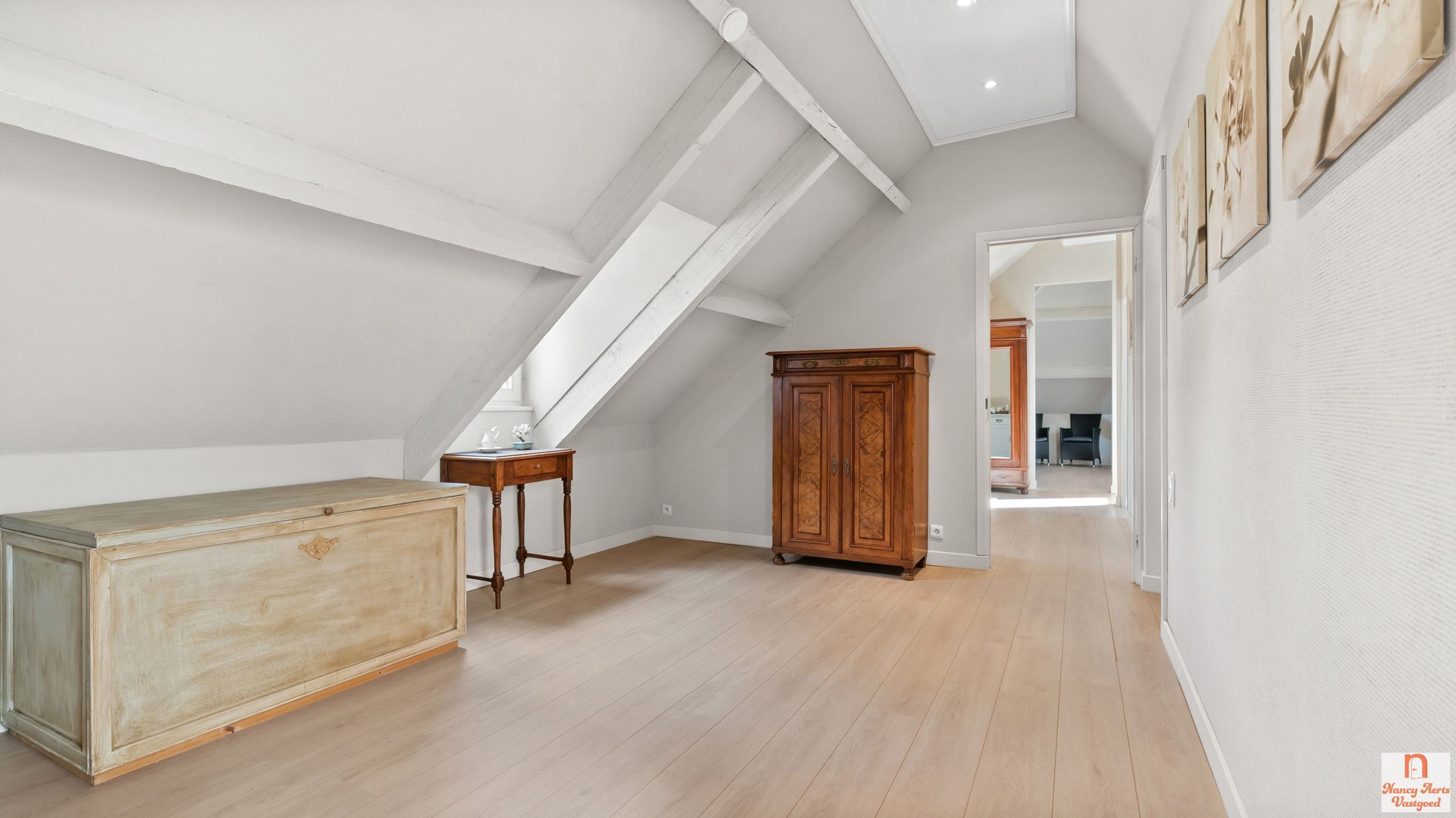 Stijlvolle villa met aparte loft, ideaal voor co-housing foto 30
