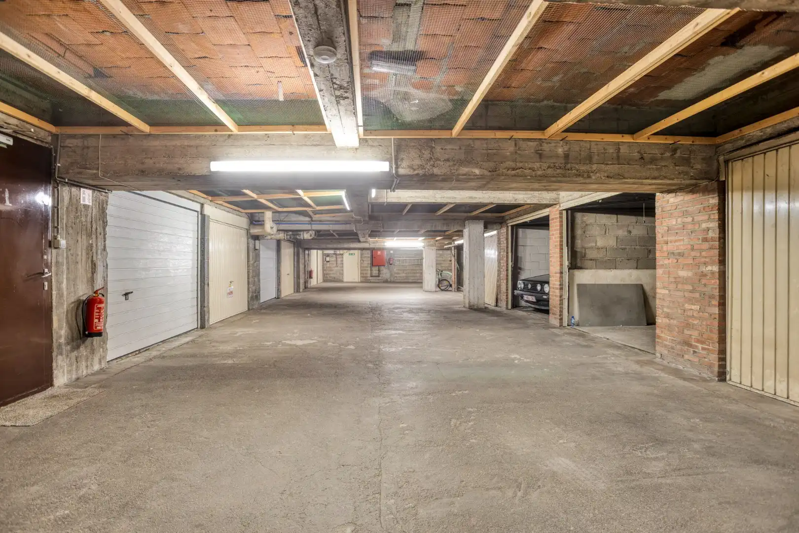 Ruim penthouse / dakappartement met 2 prachtige terrassen + zicht over Tongeren foto 28