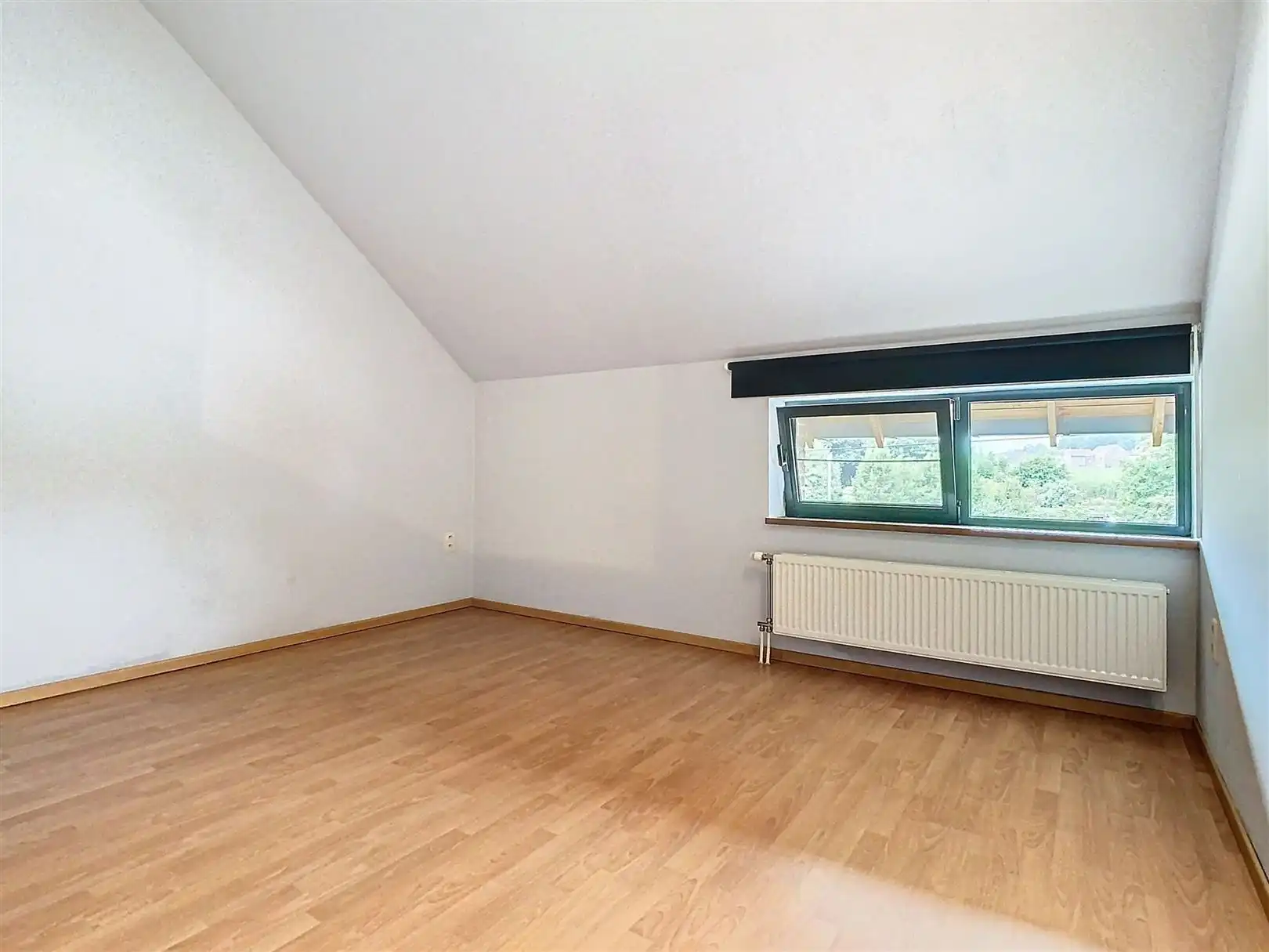 Halfopen bebouwing met tuin, 3 slpks, opp 14a 88ca foto 23