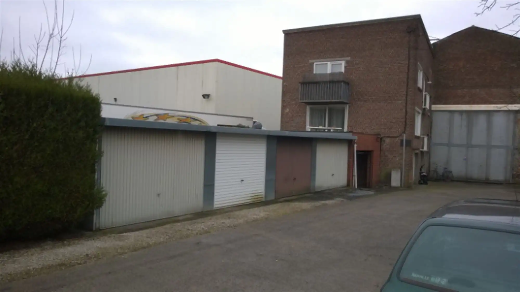 Garagebox foto {{pictureIndex}}