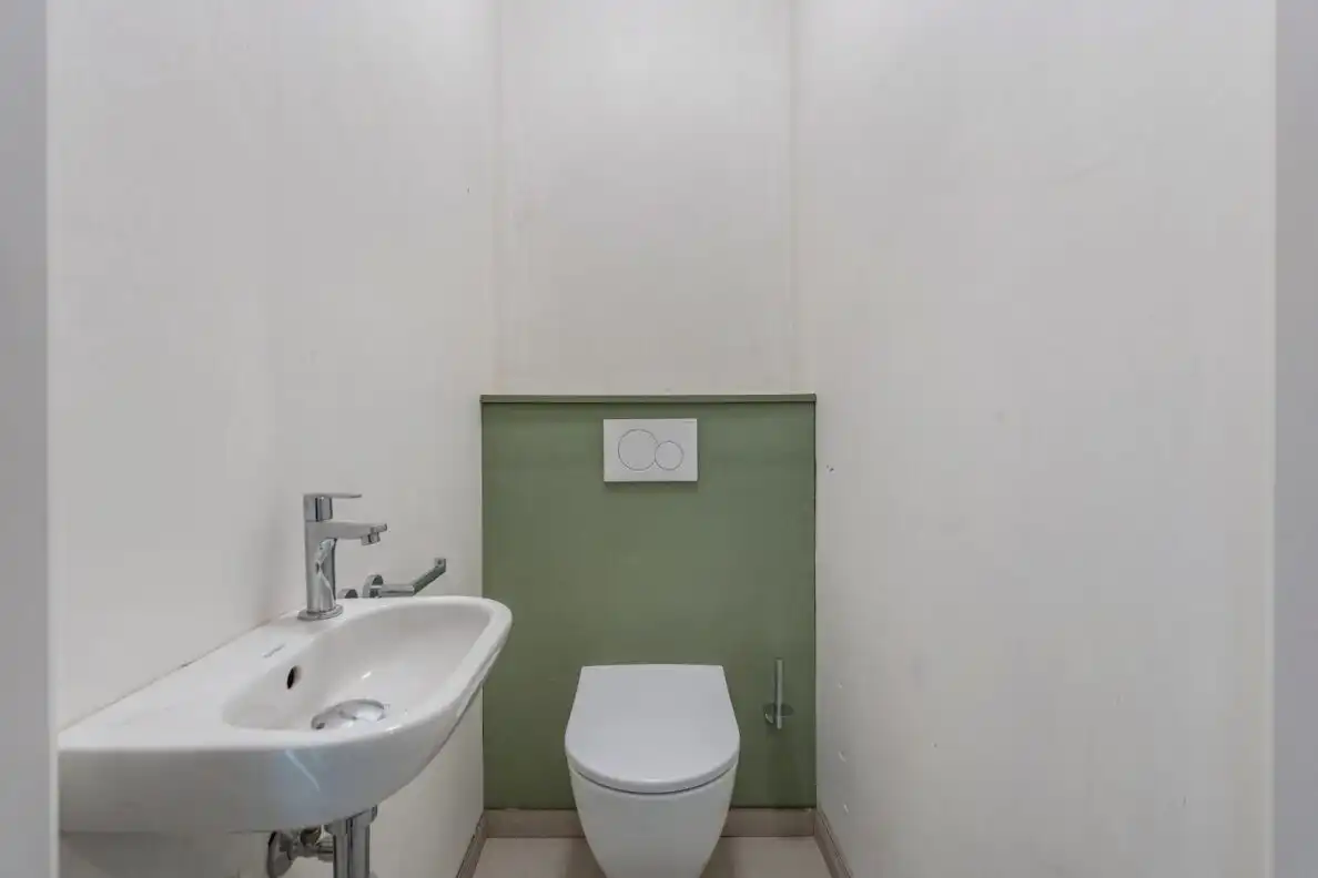 TE KOOP – Ruim nieuwbouw gelijkvloers appartement met tuin en garage in het centrum van Helchteren foto 13