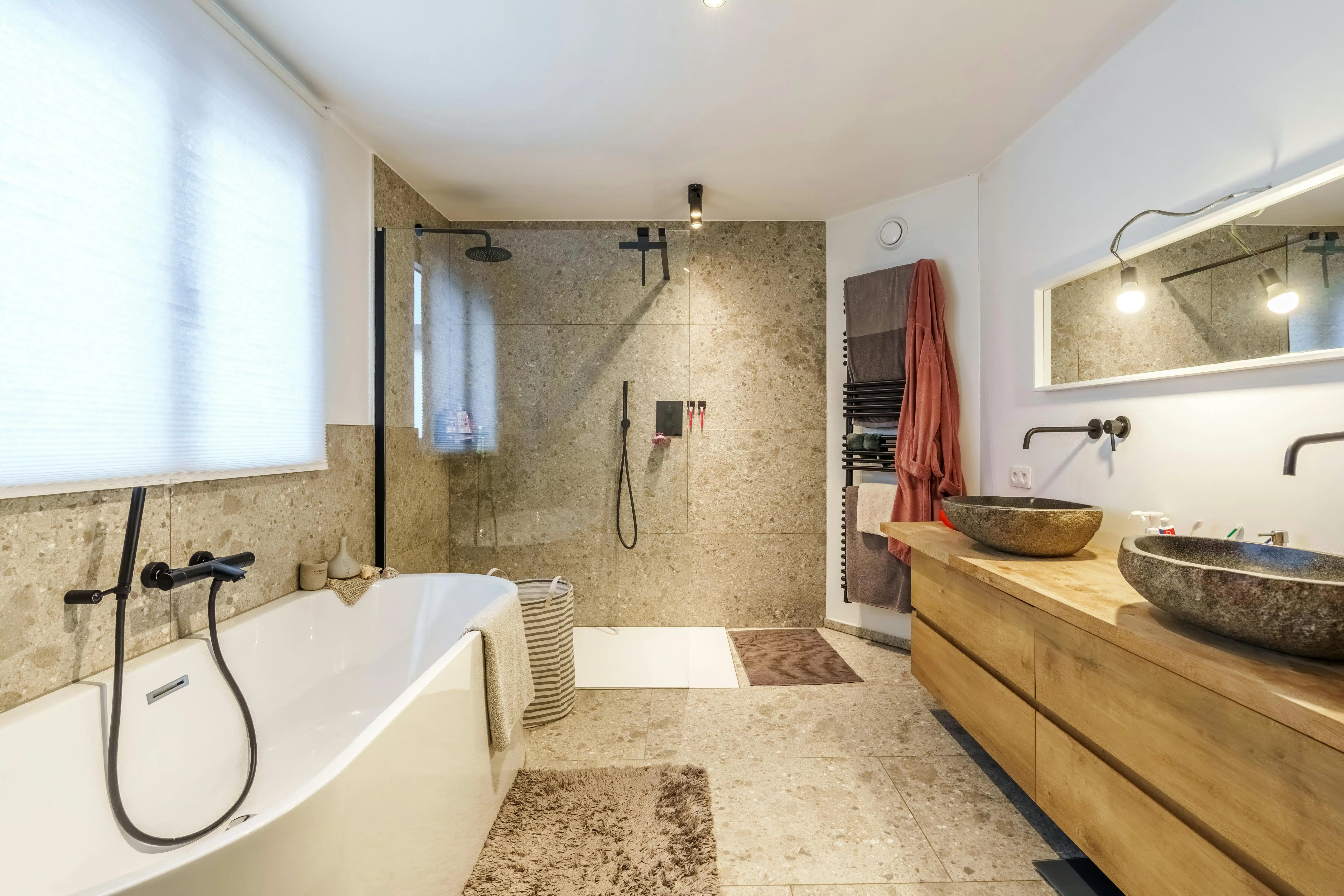 Gerenoveerd huis te koop in Ieper centrum  foto 18