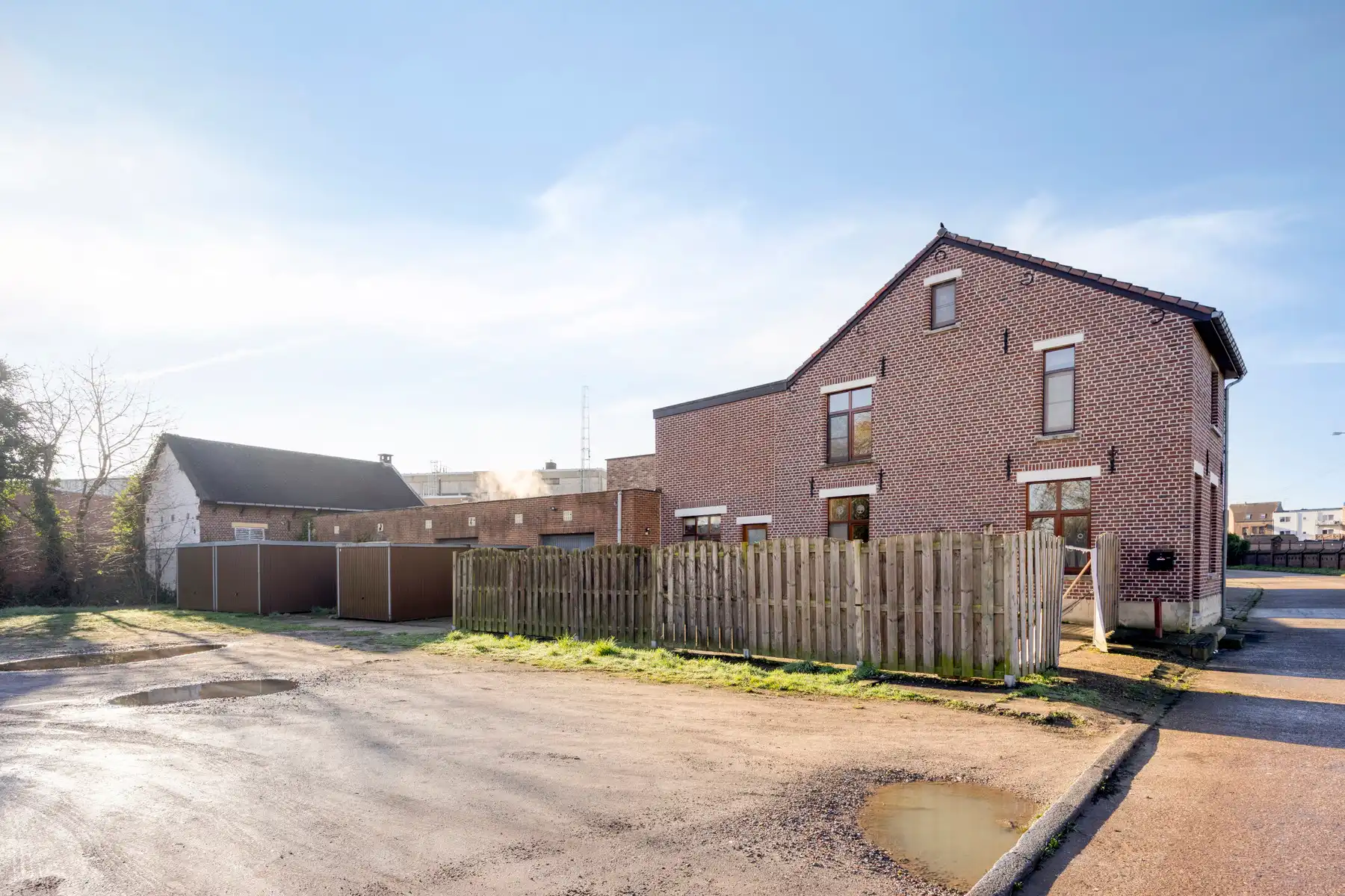 Praktische woning met 3 slaapkamers in centrum Maaseik. foto 32