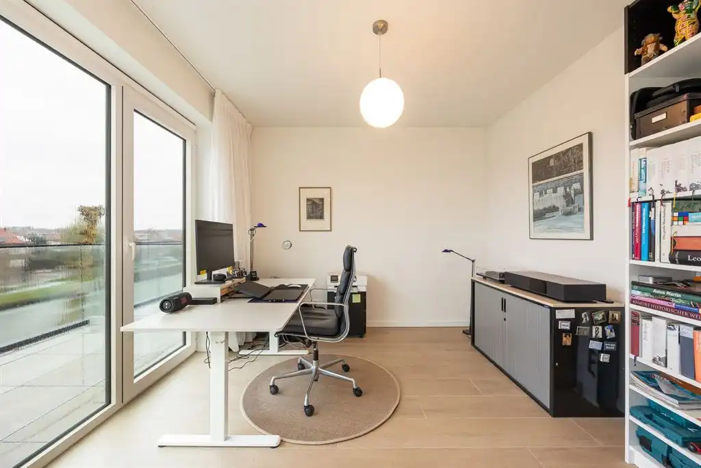 Nieuwbouw dakappartement met zicht op de vaart  foto 22