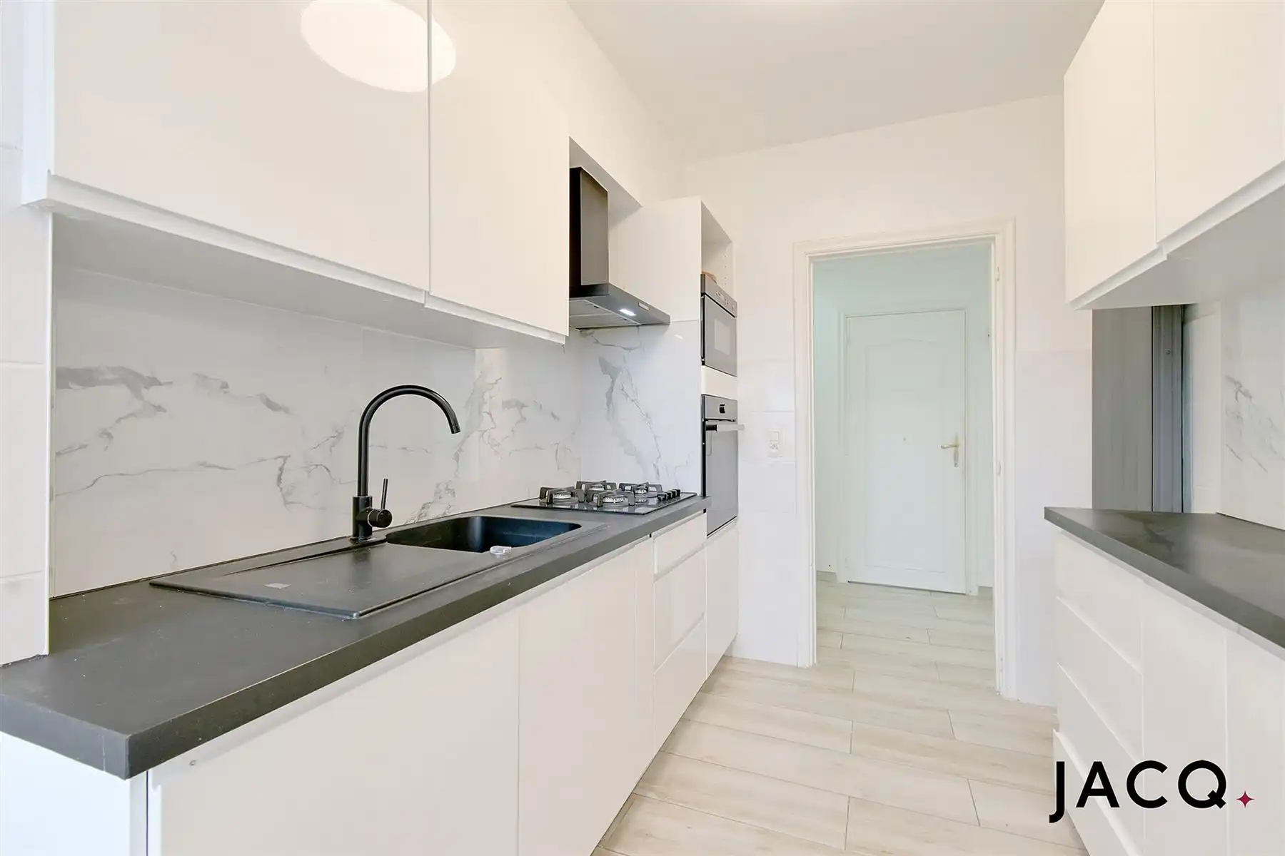 Modern 3-slaapkamerappartement te Deurne-Zuid! foto 12