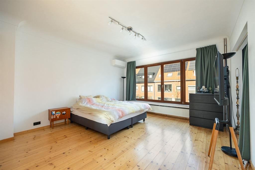 Ruime energiezuinige woning met tuin en garage foto 16