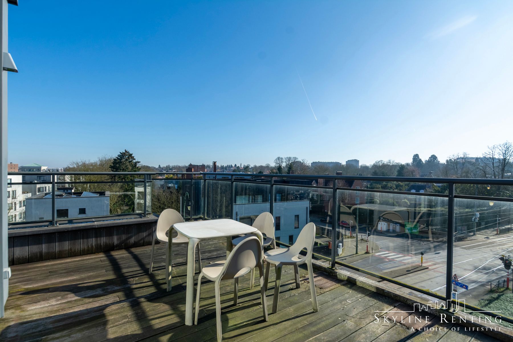 Mooi gemeubileerd penthouse - 2k + terras (Ter Kamerenbos)  foto {{pictureIndex}}