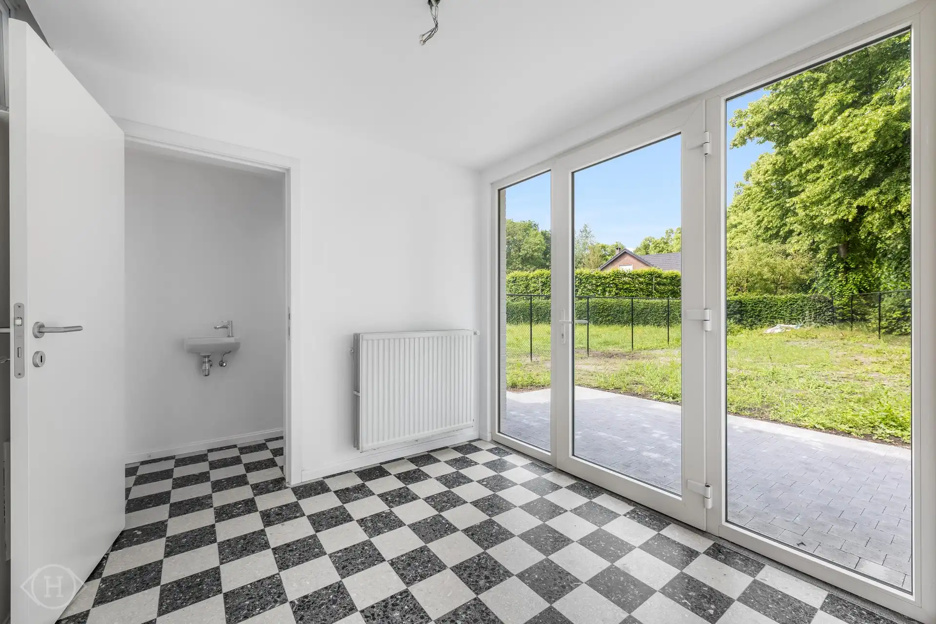 Karaktervolle gerenoveerde woning met 4 slaapkamers foto 8
