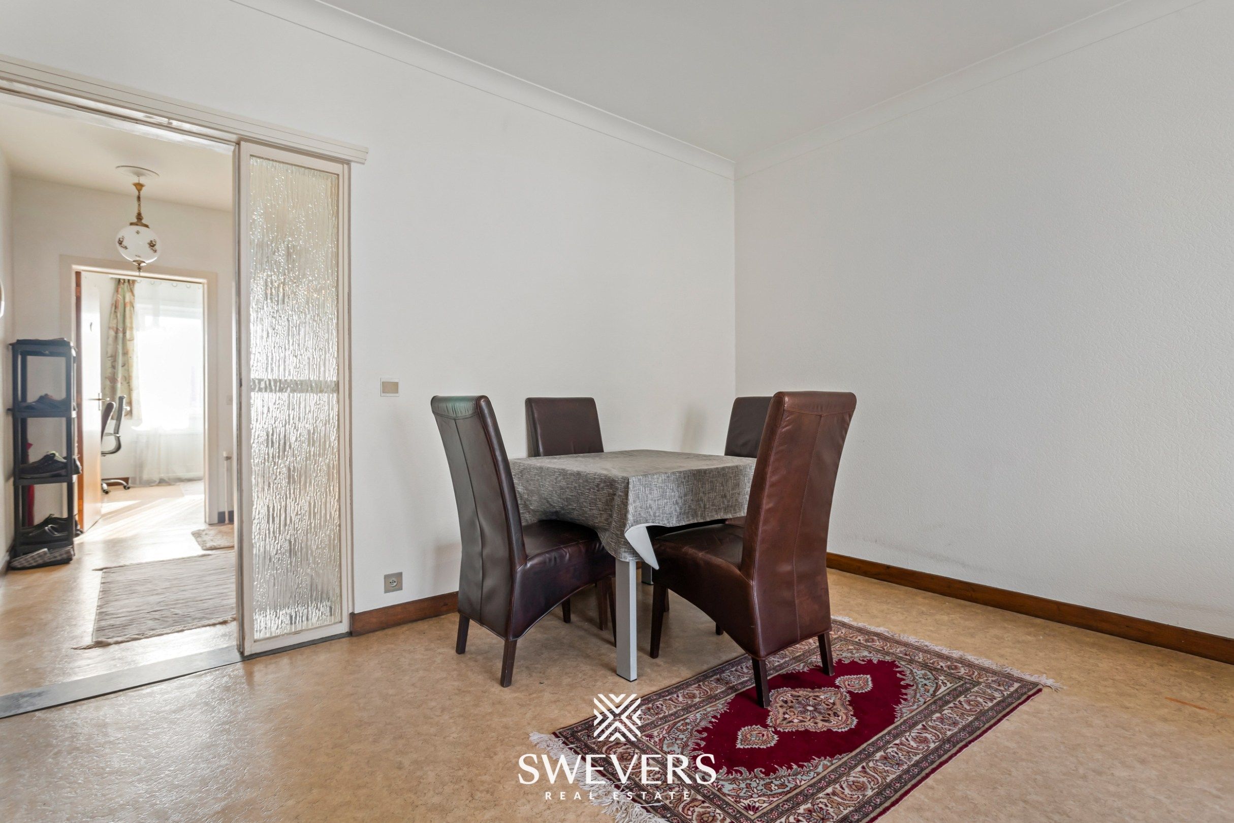 Instapklaar 1-slaapkamerappartement met terras in hartje Diest foto 14