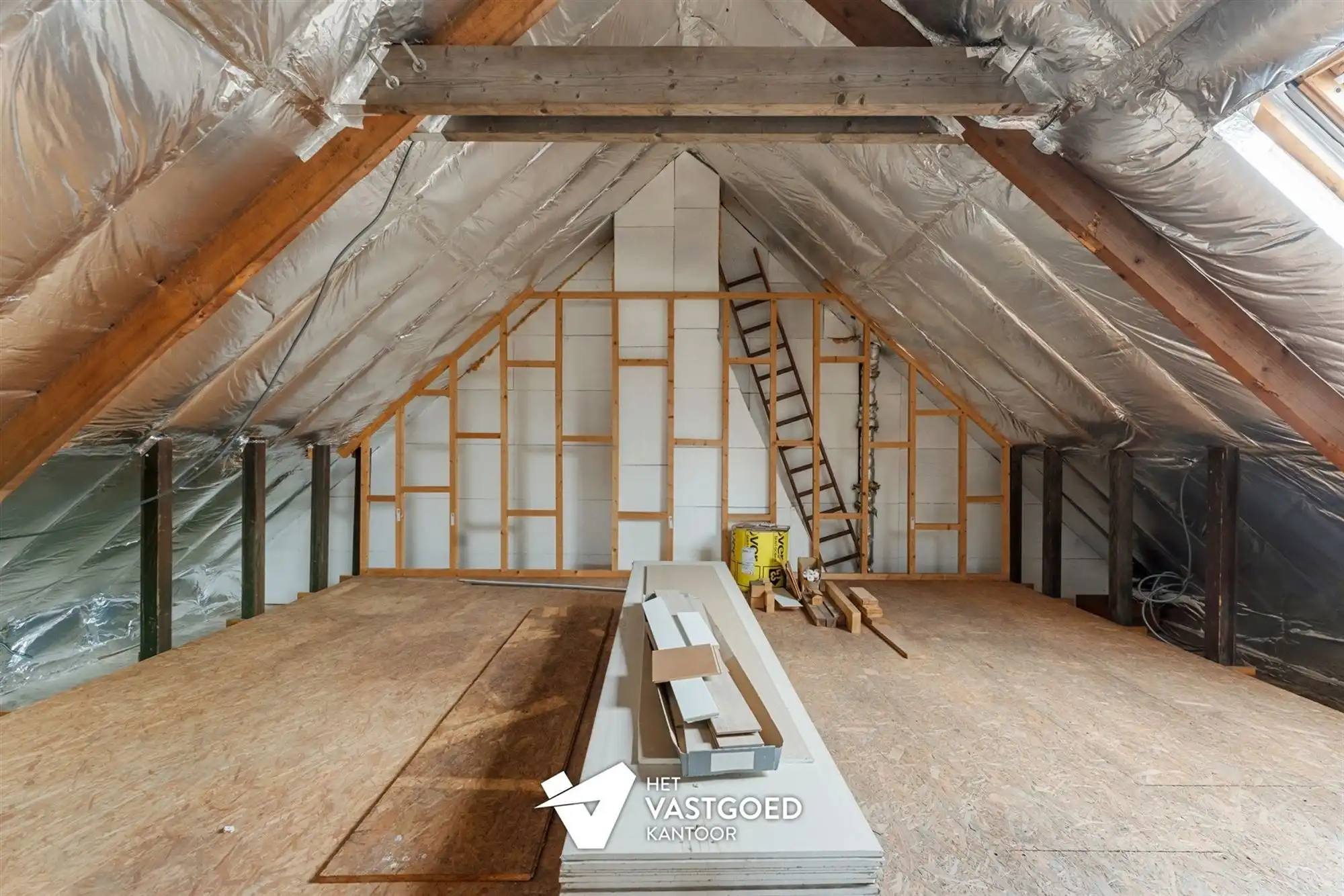 ZEER RUIME WONING (CA 550M2) MET ENORME MOGELIJKHEDEN foto 17