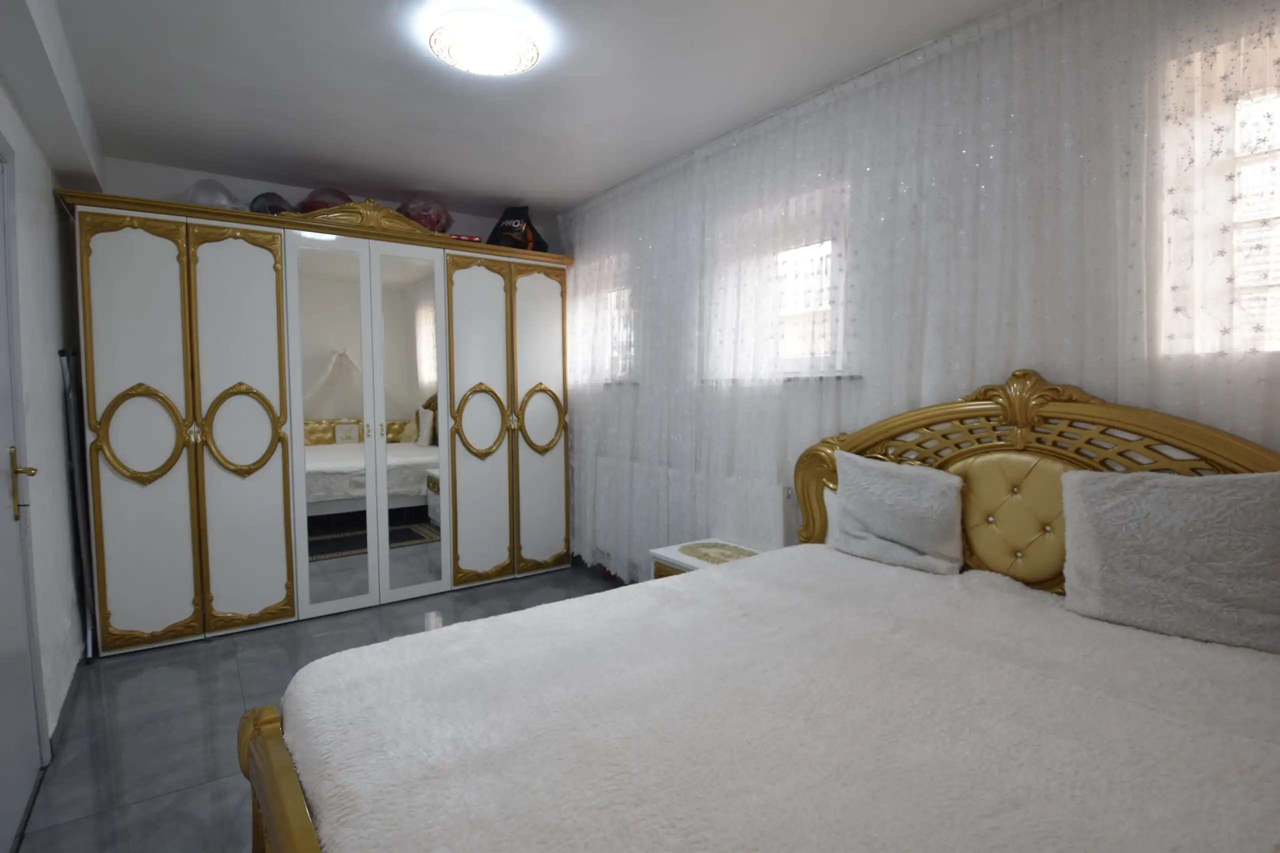 Gezellige woning met garage, veranda en 4 slaapkamers in Nieuwkerken foto 12