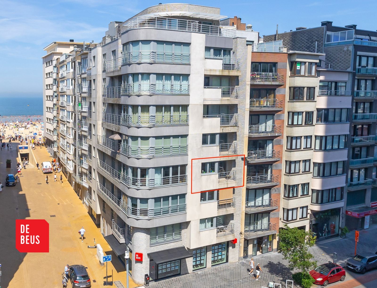Modern appartement met zonnig terras op een zucht van het strand foto {{pictureIndex}}