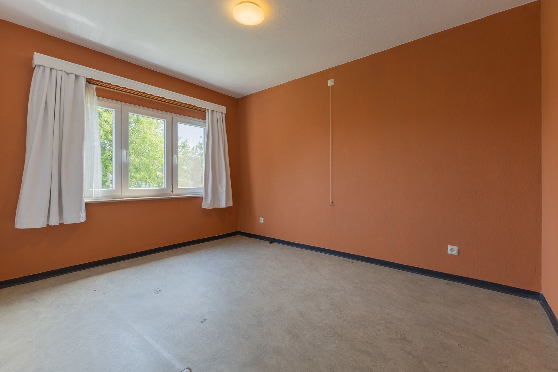 Rustig gelegen woning met 3 slaapkamers en tuin foto 12