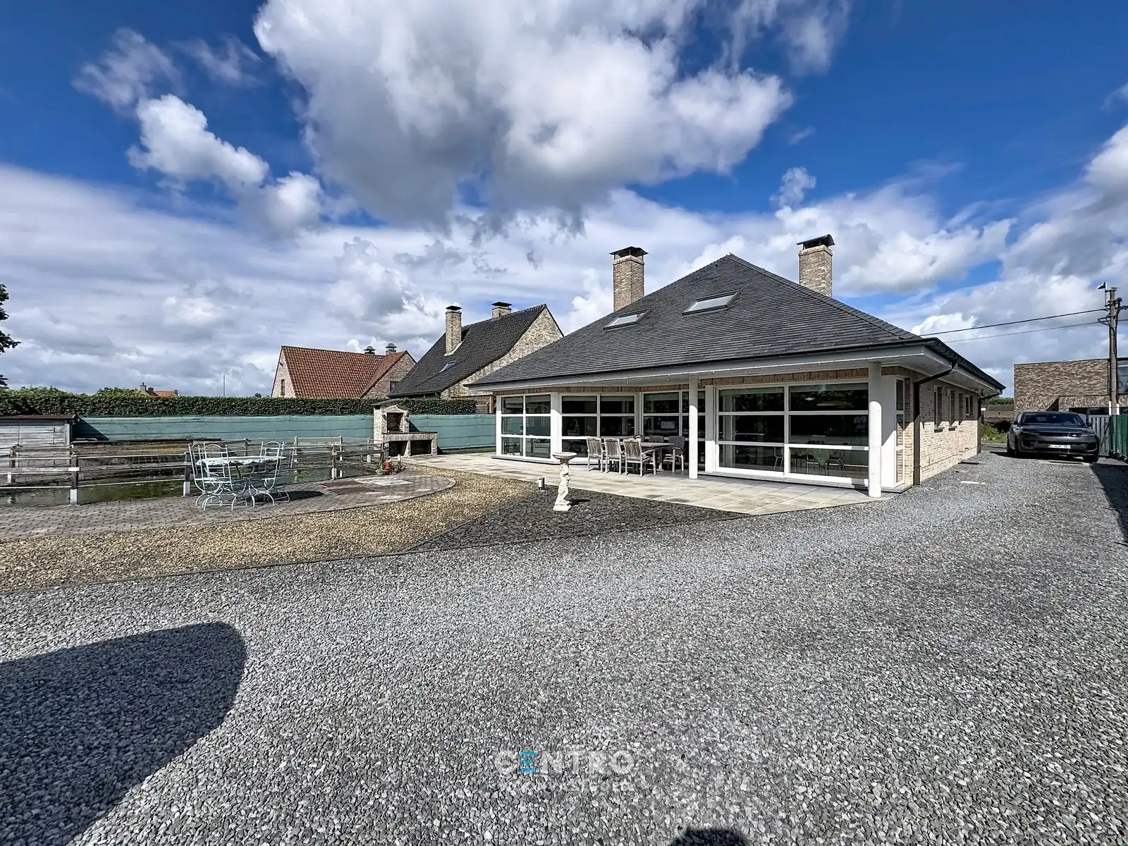 Onmiddellijk instapklare woning met 4 slpks, bureel én ZUIDger. tuin! foto 23