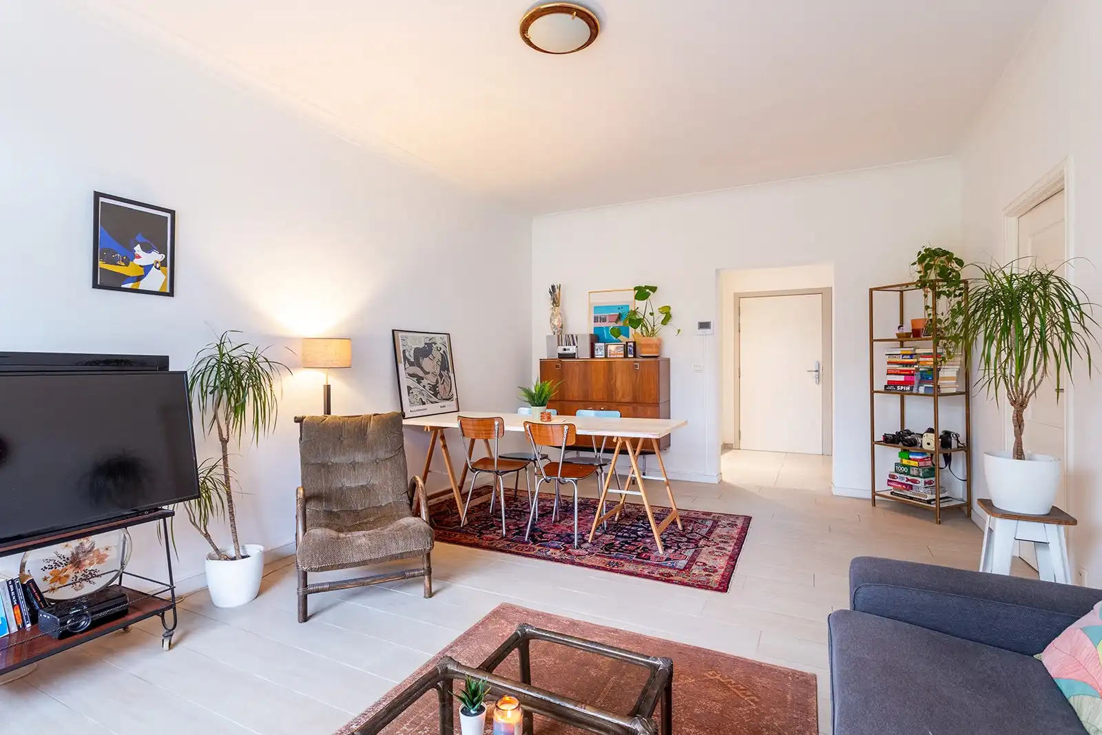 Instapklaar appartement op centrale locatie foto 2