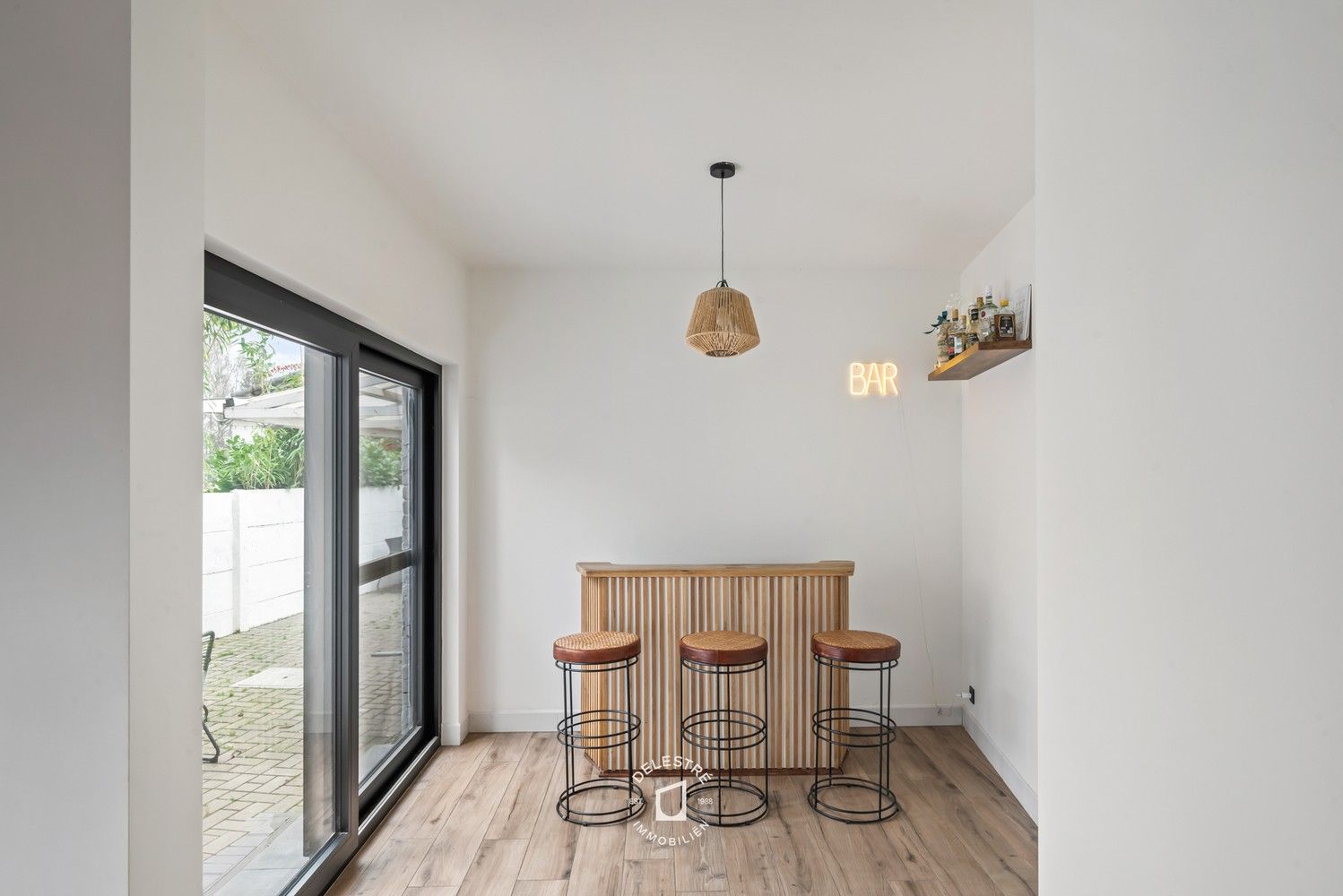 INSTAPKLARE, TRENDY HALFOPEN BEBOUWING MET TUIN EN MODERNE TECHNIEKEN foto 6