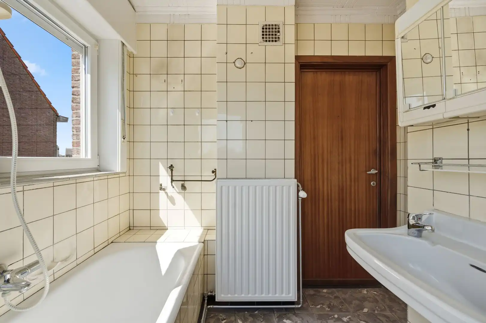 Te renoveren half open bebouwing op een gunstige ligging te Tienen foto 16